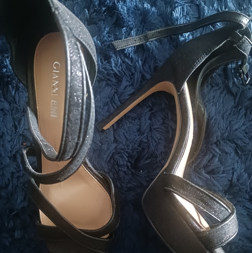 Gianni Bini Black Strappy Sandals